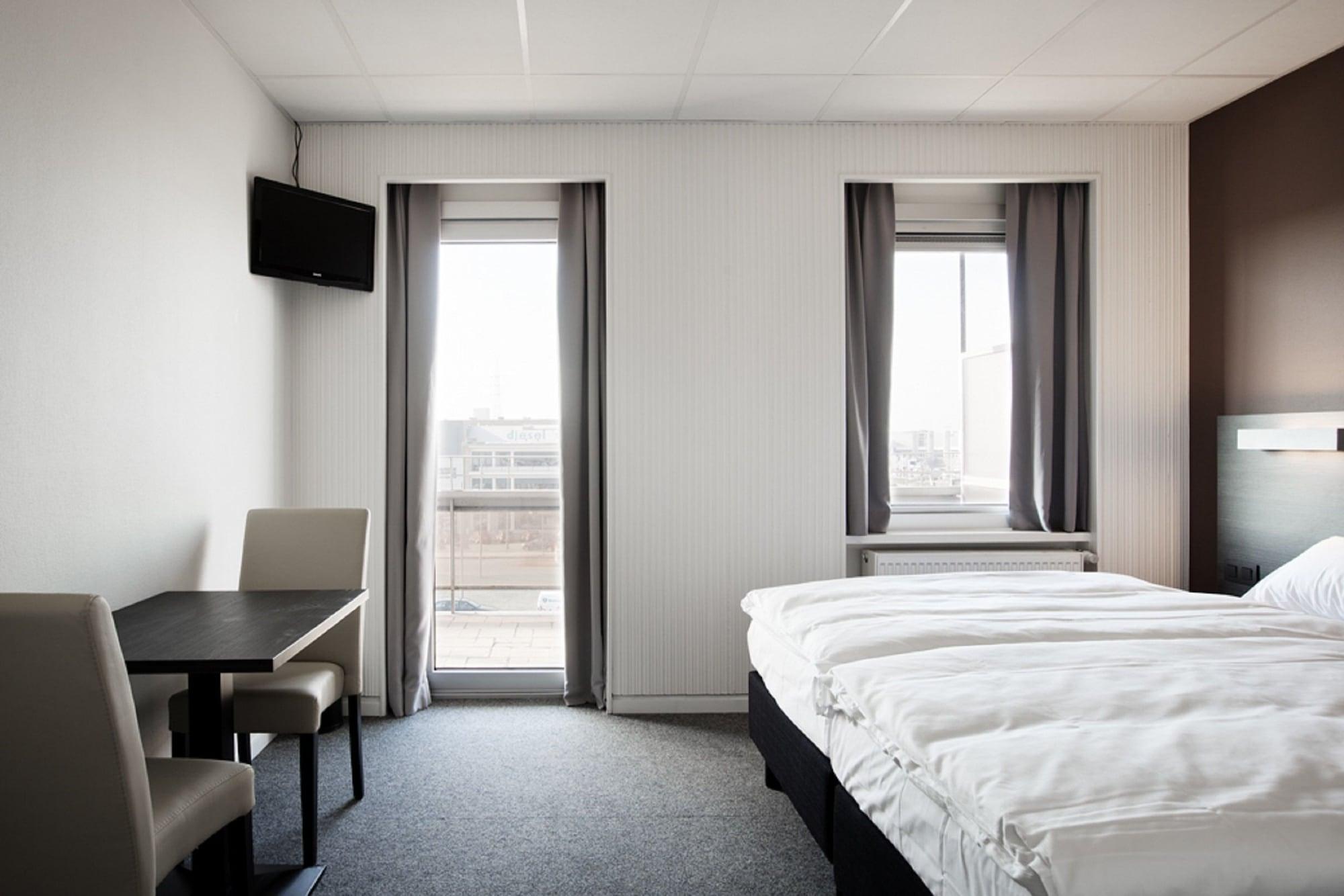 Antwerp Harbour Hotel Ngoại thất bức ảnh