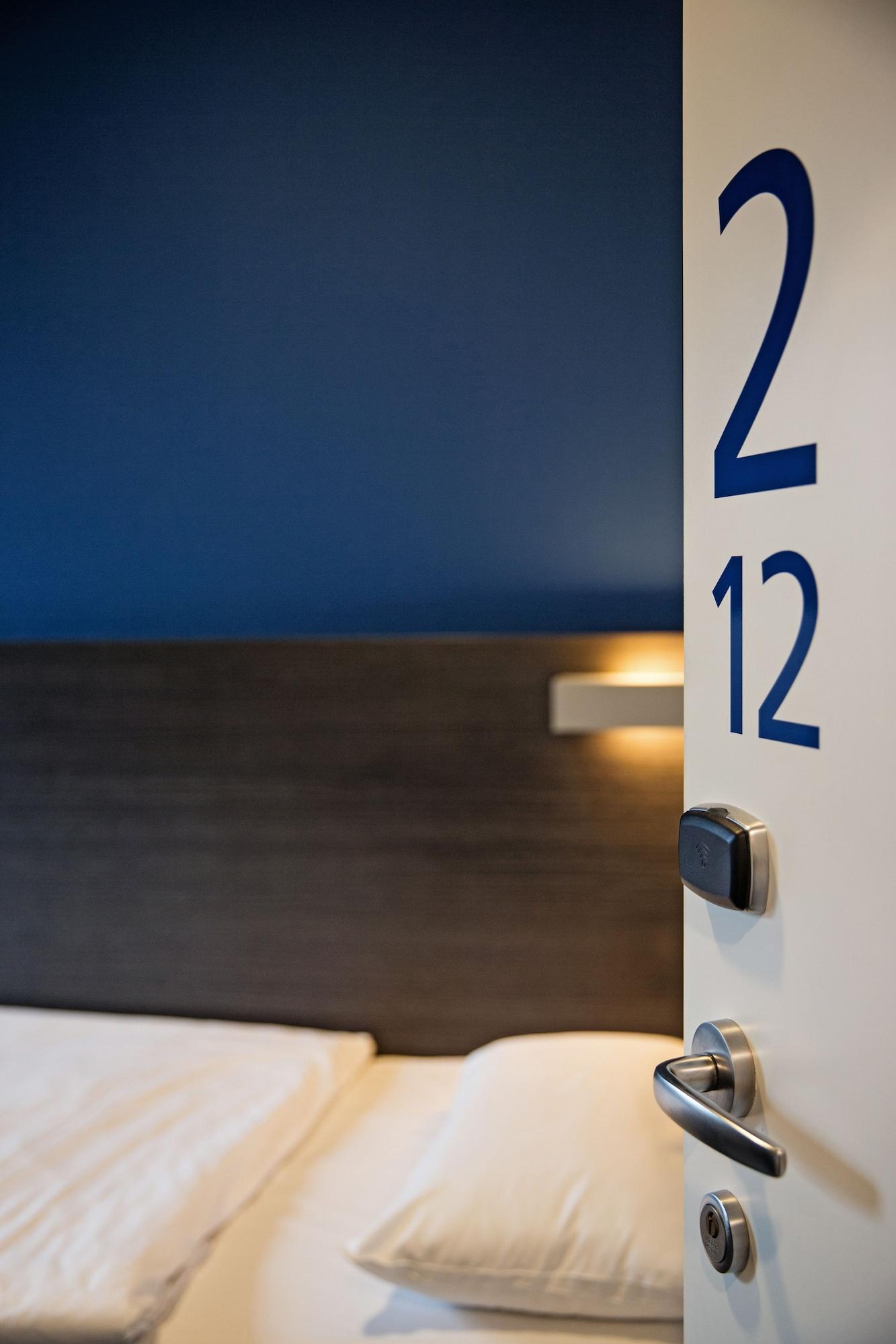Antwerp Harbour Hotel Ngoại thất bức ảnh