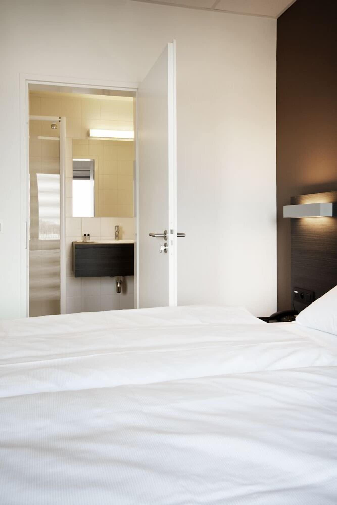 Antwerp Harbour Hotel Ngoại thất bức ảnh