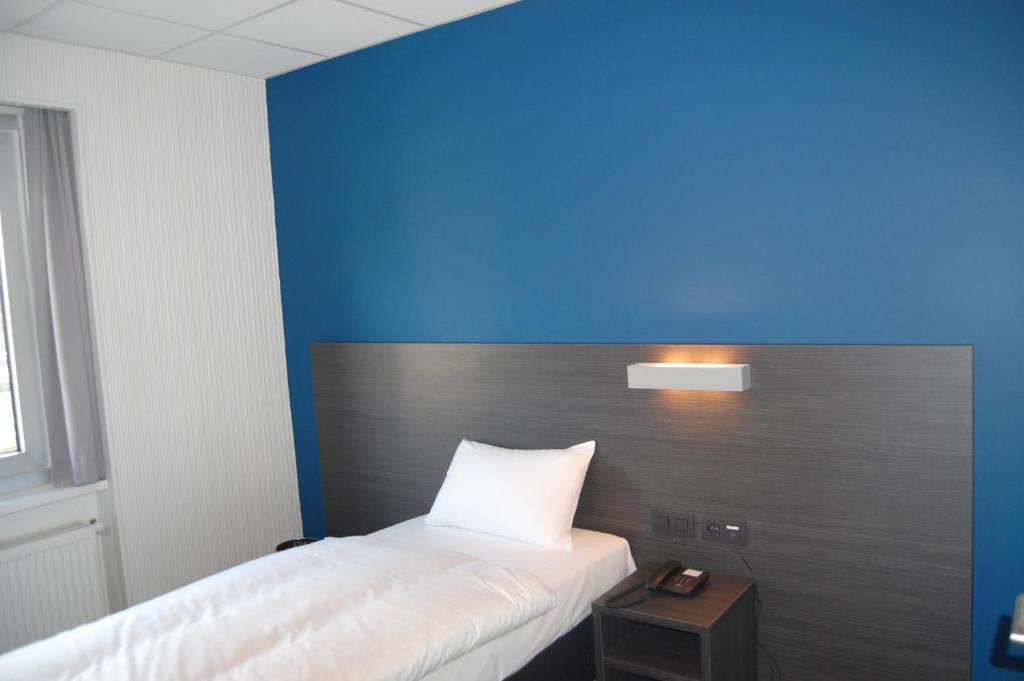 Antwerp Harbour Hotel Ngoại thất bức ảnh