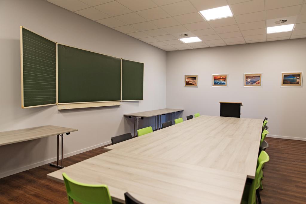 Antwerp Harbour Hotel Ngoại thất bức ảnh