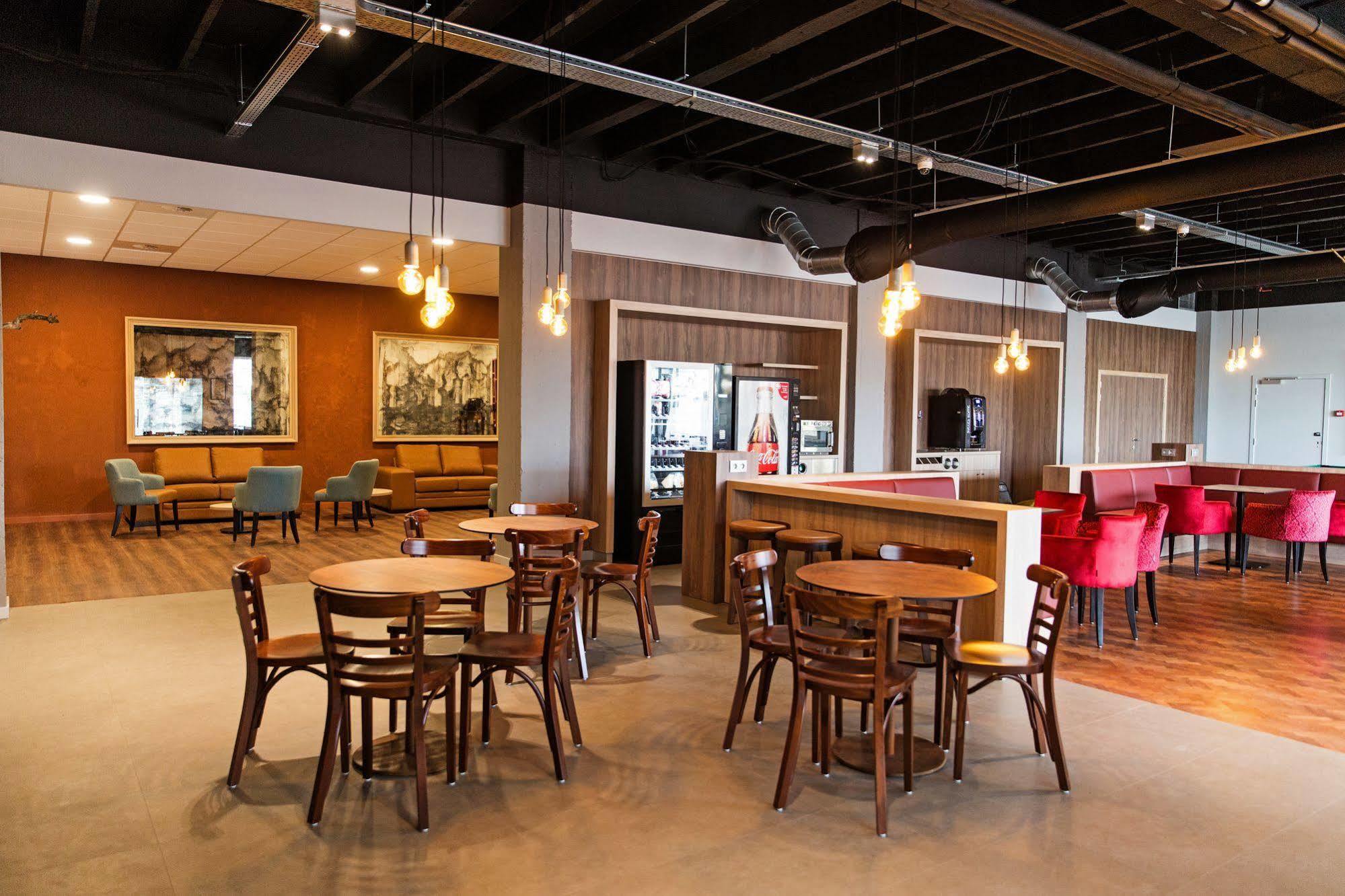 Antwerp Harbour Hotel Ngoại thất bức ảnh